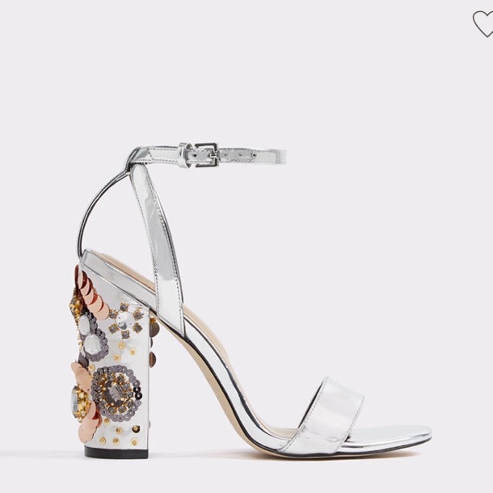 🎉LABOR DAY SALE 🎉 Silver platform shoes